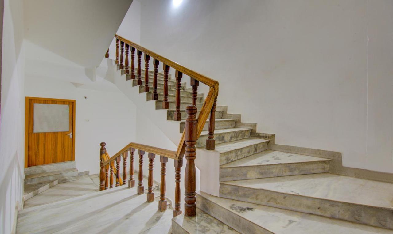 Itsy Hotels Satya Shree Katra  Exterior foto
